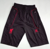 Quần short Liverpool đen phối viền đỏ