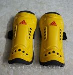 Ốp bảo vệ ống đồng - cẳng chân màu vàng