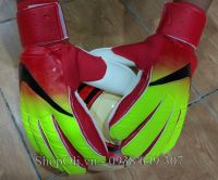 Bao tay thủ môn Nike đỏ xanh chuối