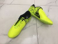 Giày trẻ em chuối chấm đen