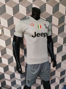 Đồ đá banh clb Juventus màu xám áo đấu thứ 3 mùa giải 2018-2019