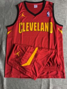 Quần áo bóng rổ Cleveland đỏ mới nhất 2019