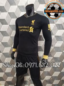 Quần áo đá bóng CLB Liverpool màu đen tay dài 2020