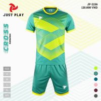 Đồ đá banh Cross xanh lá